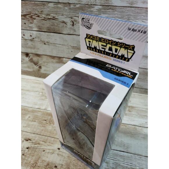 Ame-Comi Batgirl Series 1 - Mini Figure - New In Box - Picture 6 of 8